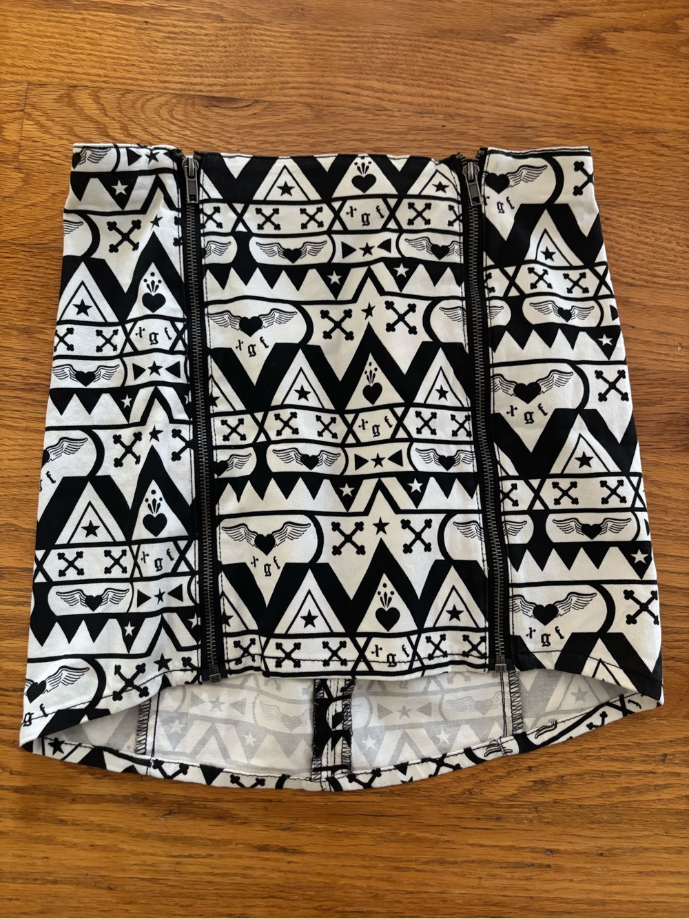 H&M Divided Black and White Graphic Mini Skirt